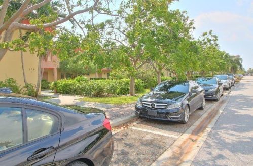 135 1st Ave, Delray Beach FL  33444-3728 exterior