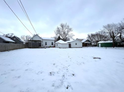 643 Yeoman St, Washington Ch OH  43160-2138 exterior