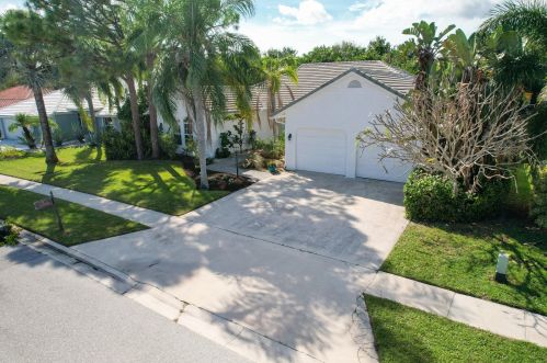 12948 Calais Cir, West Palm Beach, FL 33410-1420