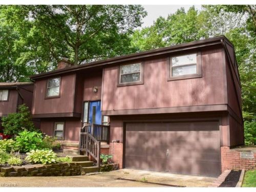 1744 Oak Trail St, Massillon, OH 44646-2546