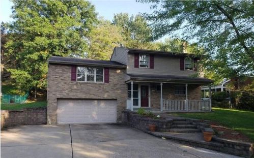 218 Amity Rd, Glenshaw, PA 15116-1006
