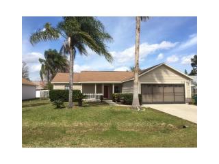 215 Canterbury Ct, Kissimmee, FL 34758-2945