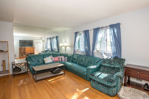 30 Eastwood Blvd, South Setauket, NY 11720-2736