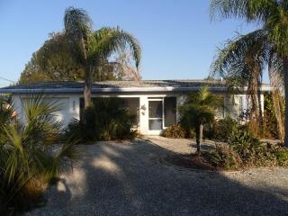 328 Winfield Way, Nokomis, FL 34275-1979