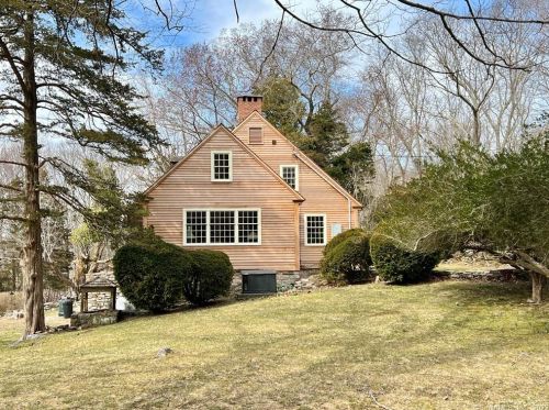 282 Joshuatown Rd, Lyme CT  06371-3035 exterior