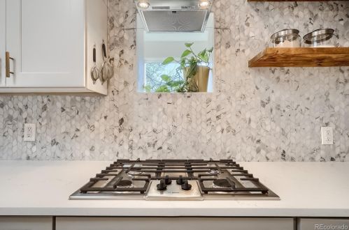 1691 Emerson St, Denver CO 80210-5025 exterior