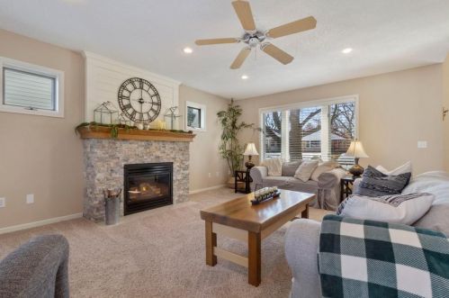 1924 Washburn Ave, Minneapolis MN 55411-2326 exterior