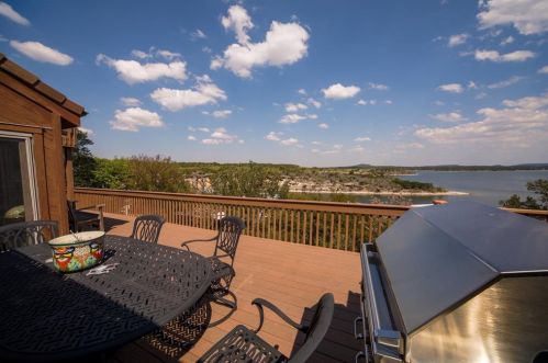 1122 Marina Point Dr, Strawn, TX 76475-2316