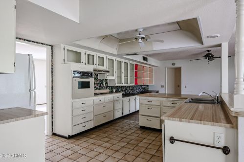 17407 130th Dr, Sun City, AZ 85375-5037