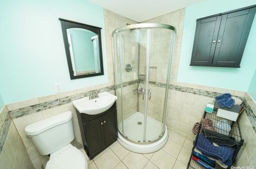 452 Outlook Ave, Babylon NY  11704-4312 exterior