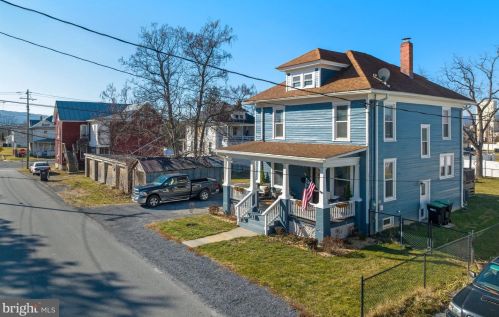 141 Funk St, Strasburg VA  22657-2403 exterior