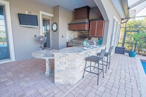 10011 Milano Dr, New Port Richey FL  34655-4669 exterior