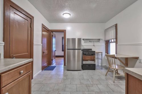 1418 Apjones St, Cincinnati OH 45223-1804 exterior