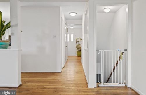 123 Davis Ave, Leesburg VA 20175-3405 exterior