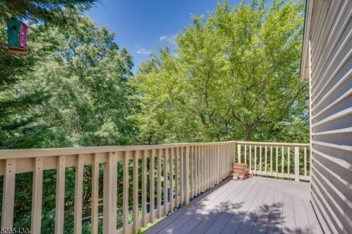 48 Westchester Ter, Annandale NJ  08801-1600 exterior