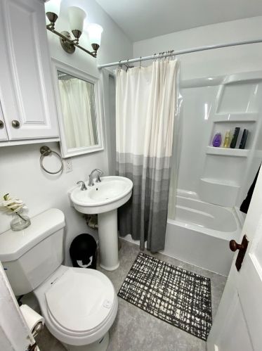 401 Harrison Blvd, Valpo IN  46383-3631 exterior