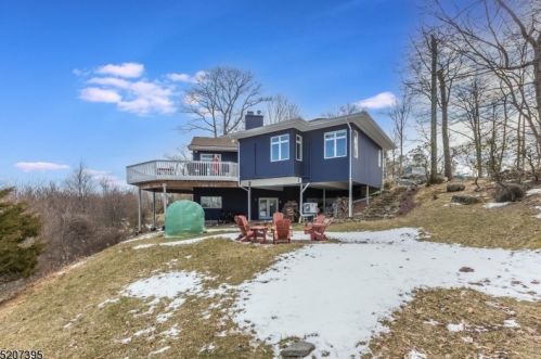 163 Hillcrest Dr, Parsippany NJ  07834-1413 exterior
