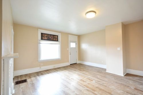 501 Fisher St, Pittsburgh, PA 15210-2552