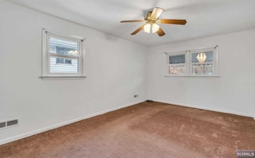 284 Howell Rd, Englewood NJ  07631-2106 exterior