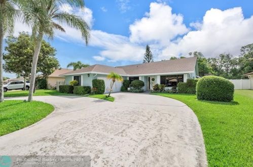21044 Shady Vis Ln, Boca Raton FL  33428-1156 exterior
