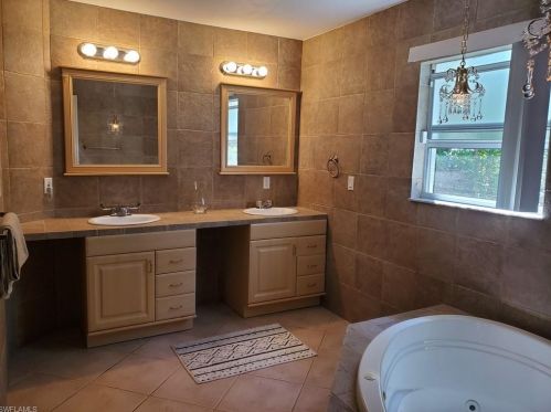 921 Wellington Ave, Lehigh Acres FL 33972-1318 exterior