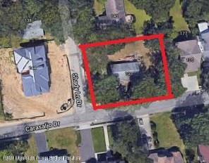 101 Carasaljo Dr, Lakewood, NJ 08701-2311