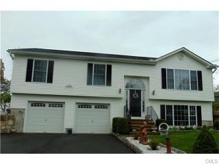 5 Mansfield St, Bethel, CT 06801-1709