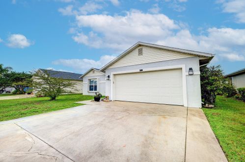 6746 Picante Cir, Fort Pierce, FL 34951-4354