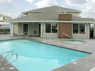 3126 Racine St, Bellingham WA  98226-6658 exterior