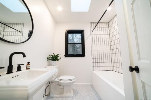 325 Hartwood Rd, Monticello NY  12777-6432 exterior