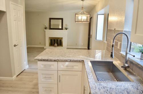 2416 Woodvale Dr, Modesto CA  95355-9581 exterior