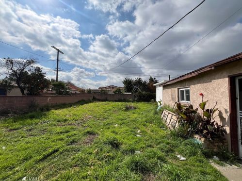 11528 Foster Rd, Norwalk CA  90650-2724 exterior