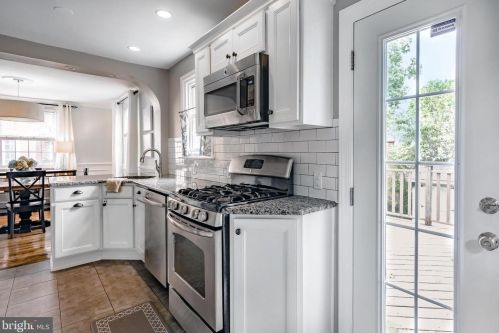 1733 Hawthorne Ave, Pittsburgh PA 15205-4541 exterior