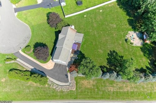 25 Martingale Dr, Wantage NJ  07461-2857 exterior