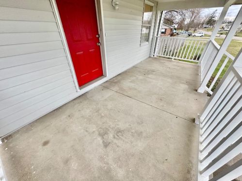 8967 Cam Dr, Franklin OH  45005-3001 exterior