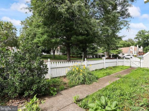1802 Morris Cir, Southampton, PA 18966-4037