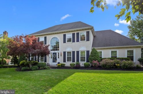 696 Long Acre Ln, Yardley, PA 19067-4455