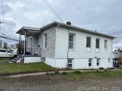737 Highland Ave, Waterbury, CT 06708-4135