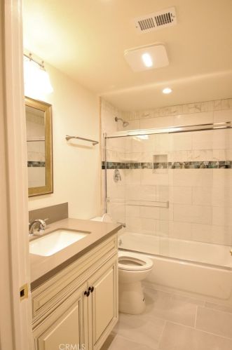3780 La Hacienda Dr, San Bernardino CA  92404-2039 exterior