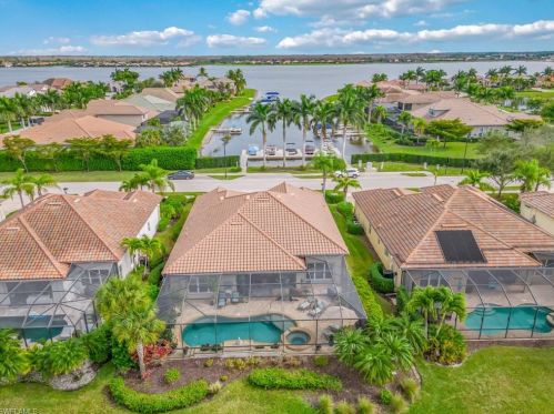 9311 Marble Stone Dr, Naples FL  34120-4348 exterior