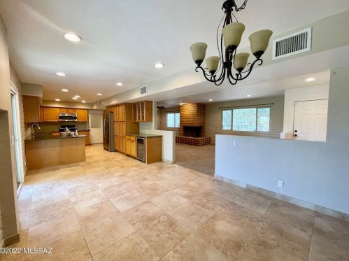 6201 Pomona Rd, Tucson AZ  85704-1061 exterior