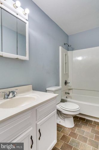 207 54th St, Washington DC  20019-6625 exterior