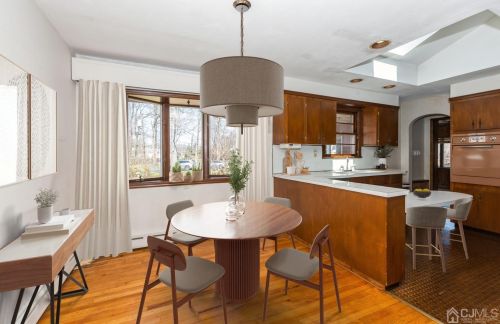 22 Universal Ave, South Plainfield NJ  07080-4812 exterior