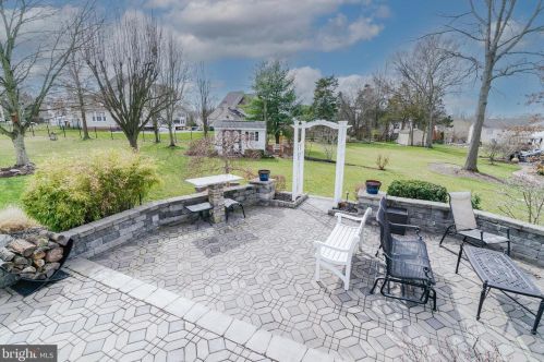 16 Old Dutch Way, Harleysville PA  19438-3080 exterior