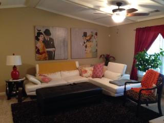 3712 Cotswold Ave, Greensboro NC  27410-8933 exterior