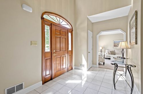 186 Hickory Heights Dr, Bridgeville, PA 15017-1076