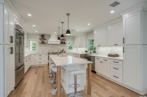 53 Winkle Point Dr, Northport NY  11768-1154 exterior