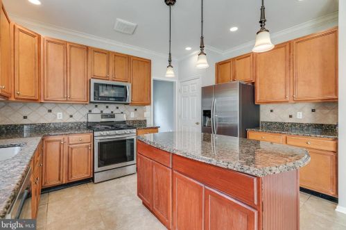 3819 Vincent Dr, Collegeville PA  19426-3058 exterior