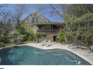 817 Youngs Ford Rd, Gladwyne, PA 19035-1610
