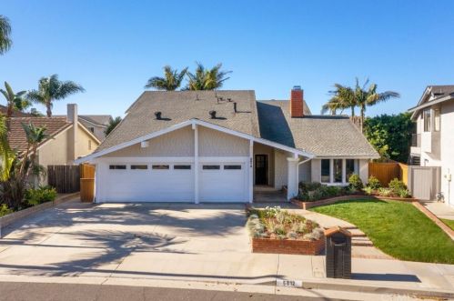 5812 Carbeck Dr, Huntington Beach CA  92648-1009 exterior